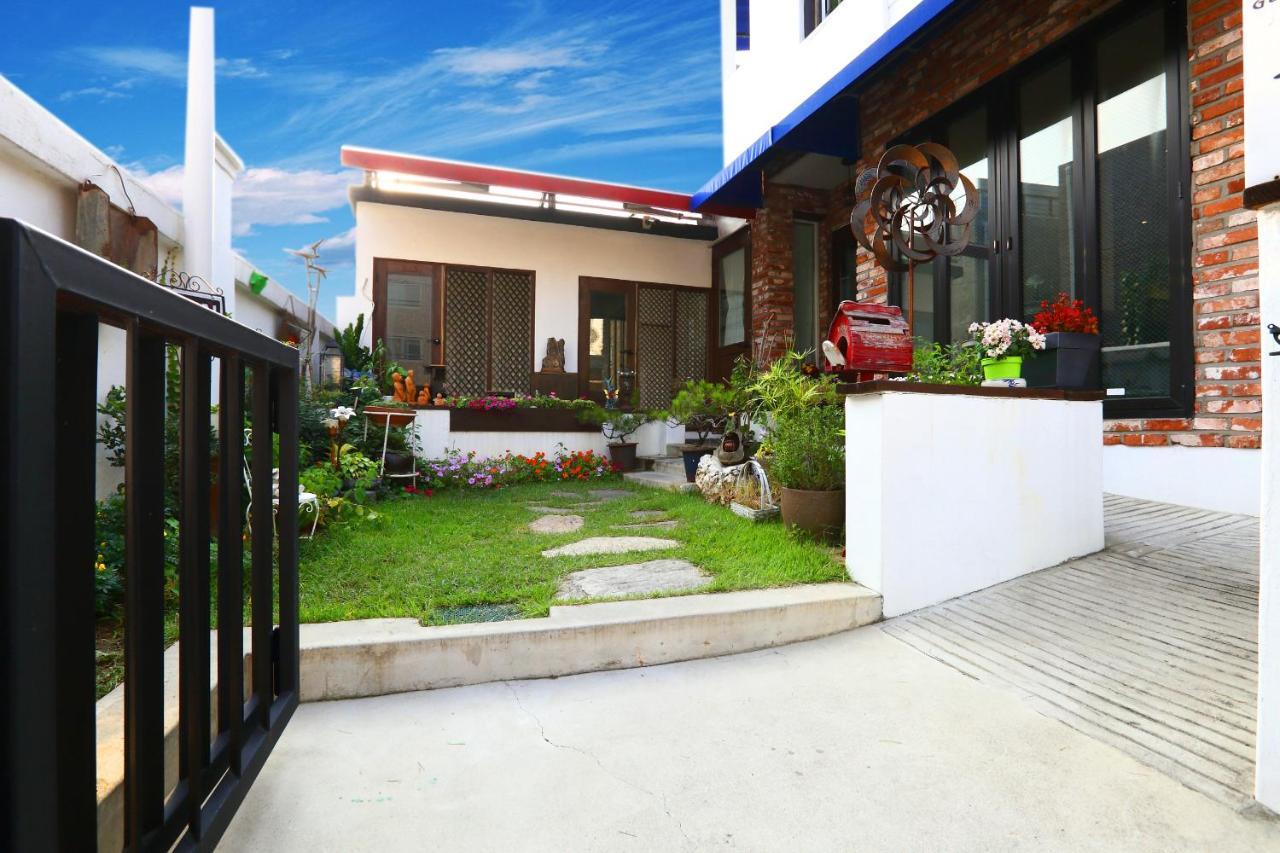Yujung Guesthouse Jeonju Exterior photo